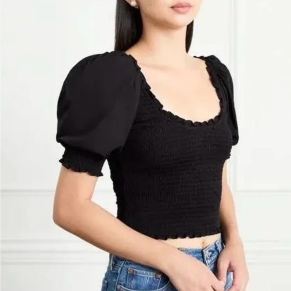 Hill House Home smocked puff sleeve Aiko Nap Top in black size Medium